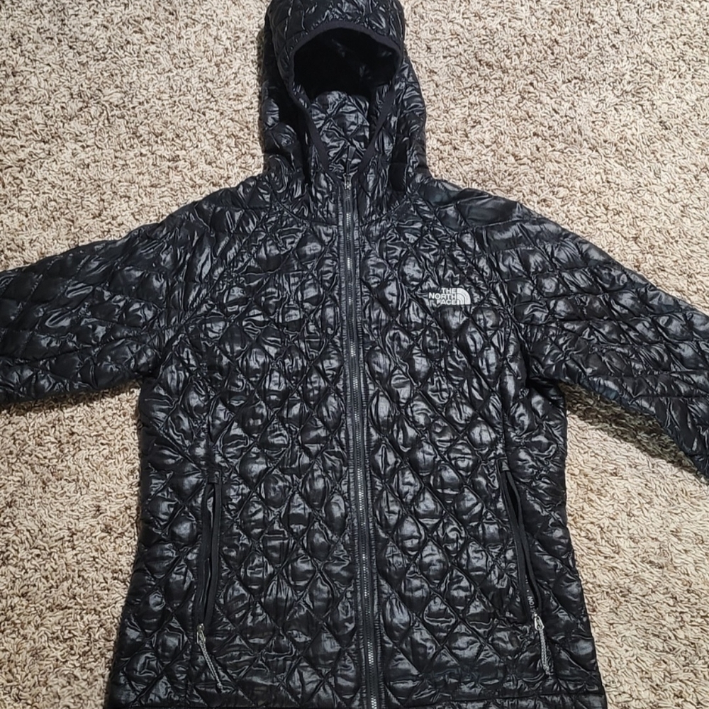 The North Face Quilted Black Hooded Lightweight Puffer